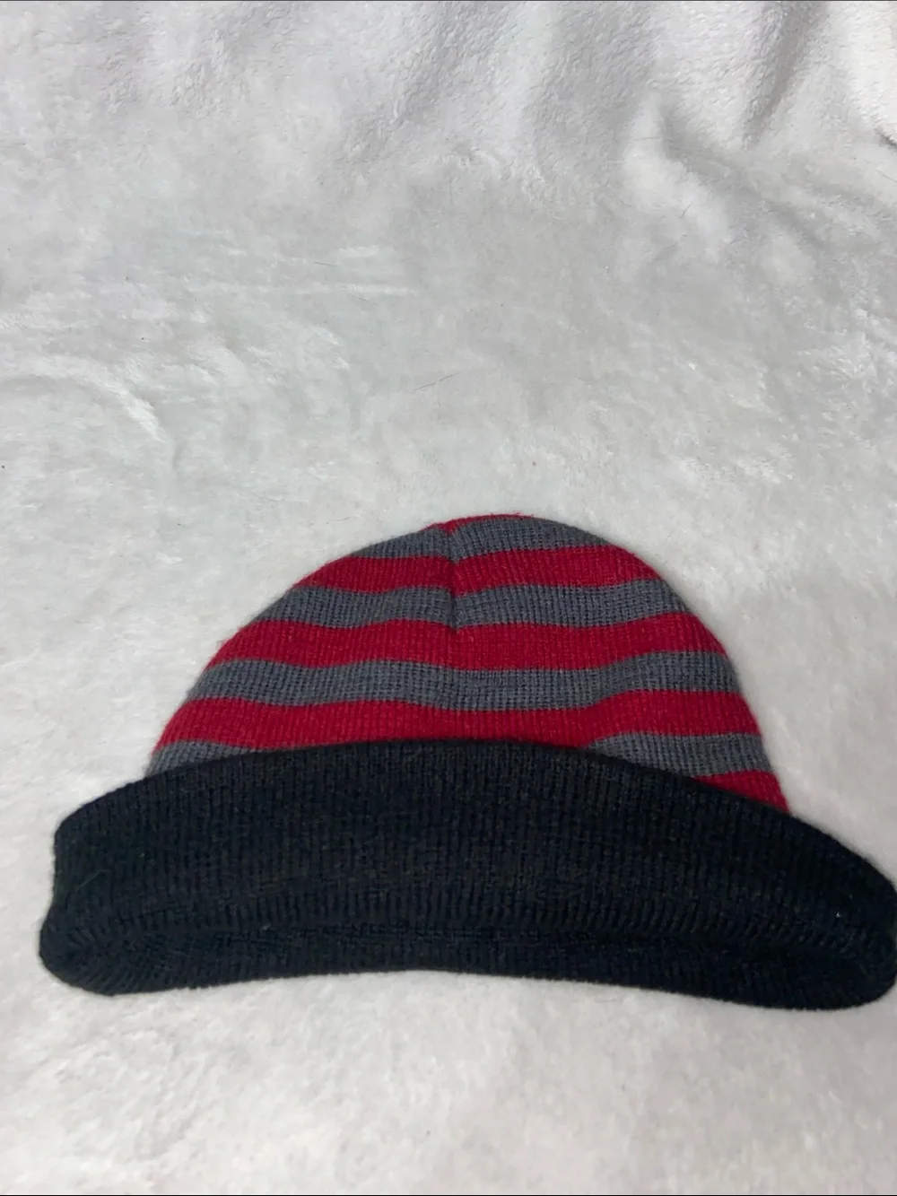 Striped Knit Beanie Hat in Red & Gray